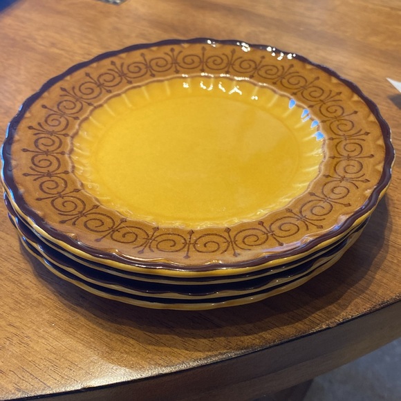 Vintage Vernon Ware by Metlox San Fernando set of 4 small plates. 6.75 inches. - Picture 2 of 3